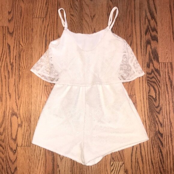 Juniors Bethany Mota Romper - Picture 2 of 3